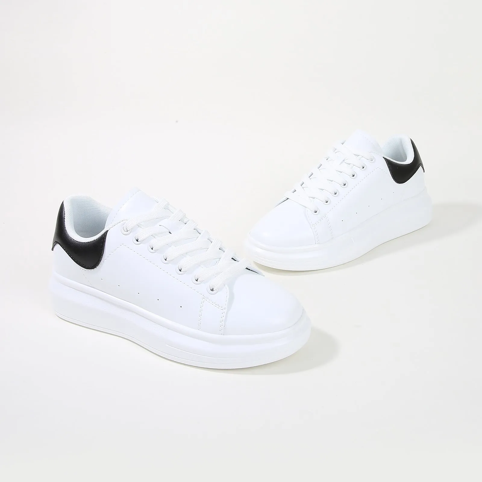 5008A Platform Sneaker