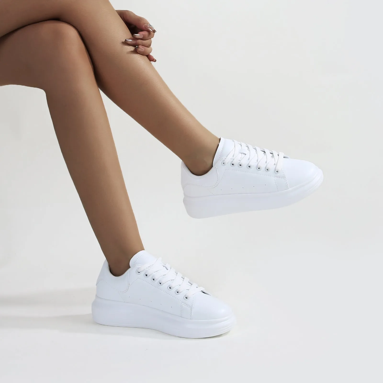 5008A Platform Sneaker