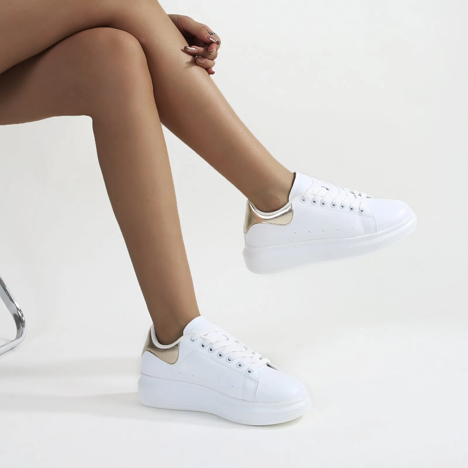 5008A Platform Sneaker