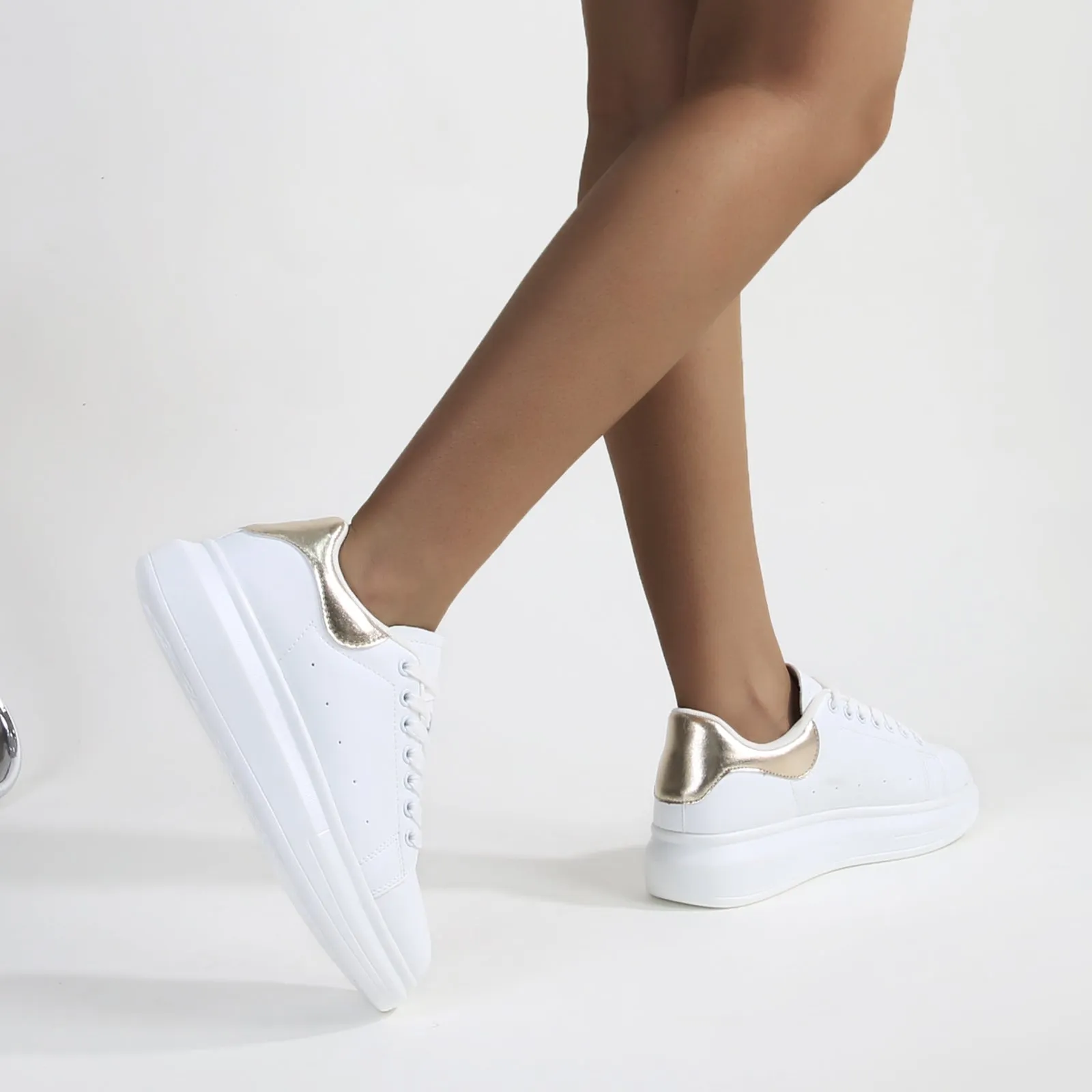 5008A Platform Sneaker
