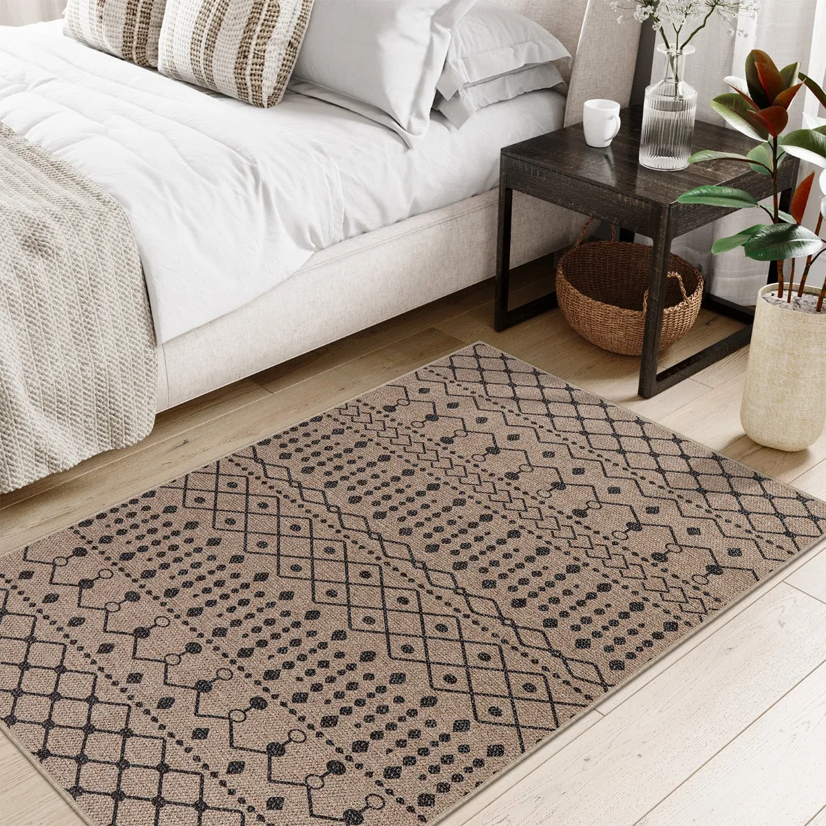 Aude Farmhouse Tribal Easy Jute Beige Rug