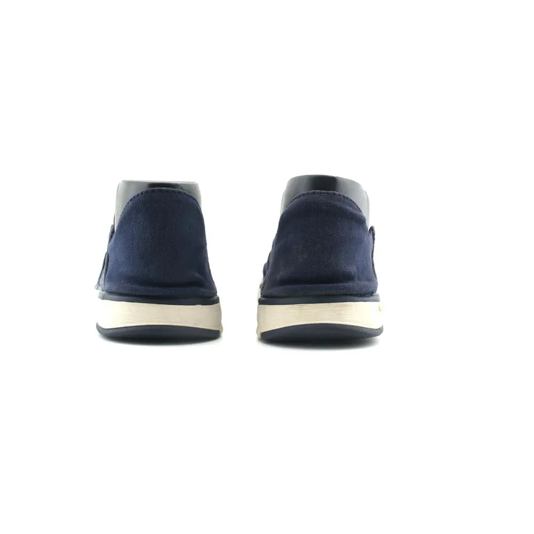 CLARKS STEP ISLE
