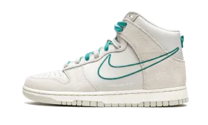 Dunk High First Use Light Bone Green Noise