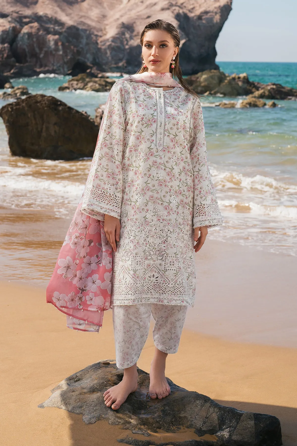 EMBROIDERED PRINTED LAWN UF-4115