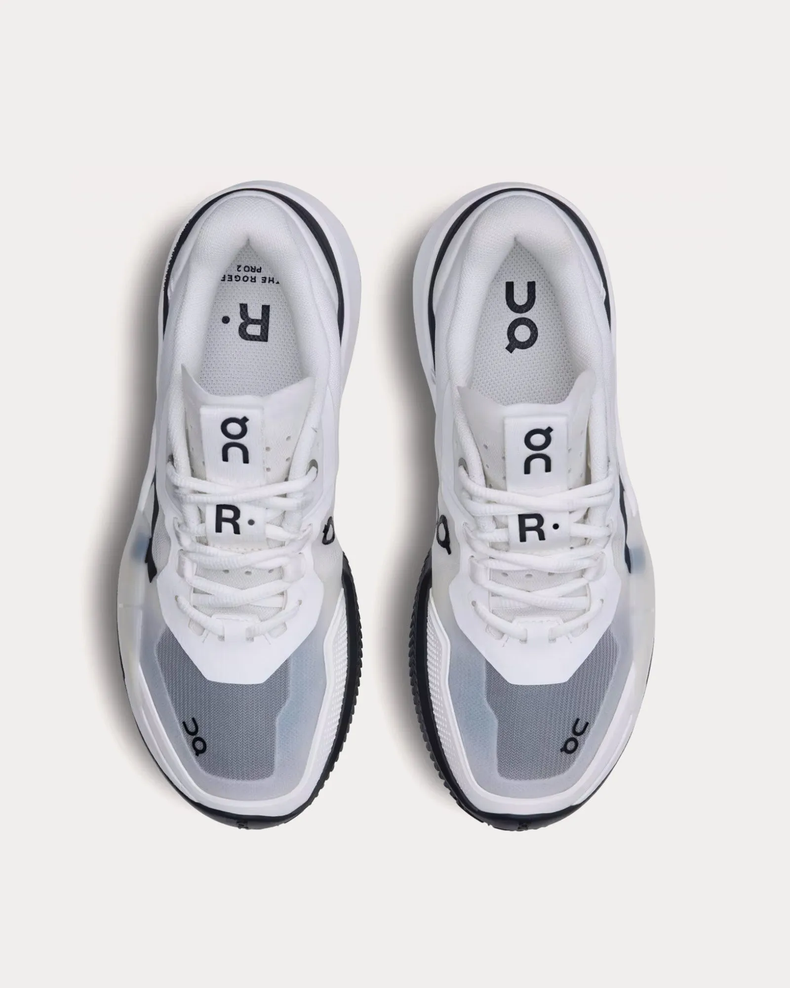 The Roger Pro 2 Clay White / Black Tennis Shoes