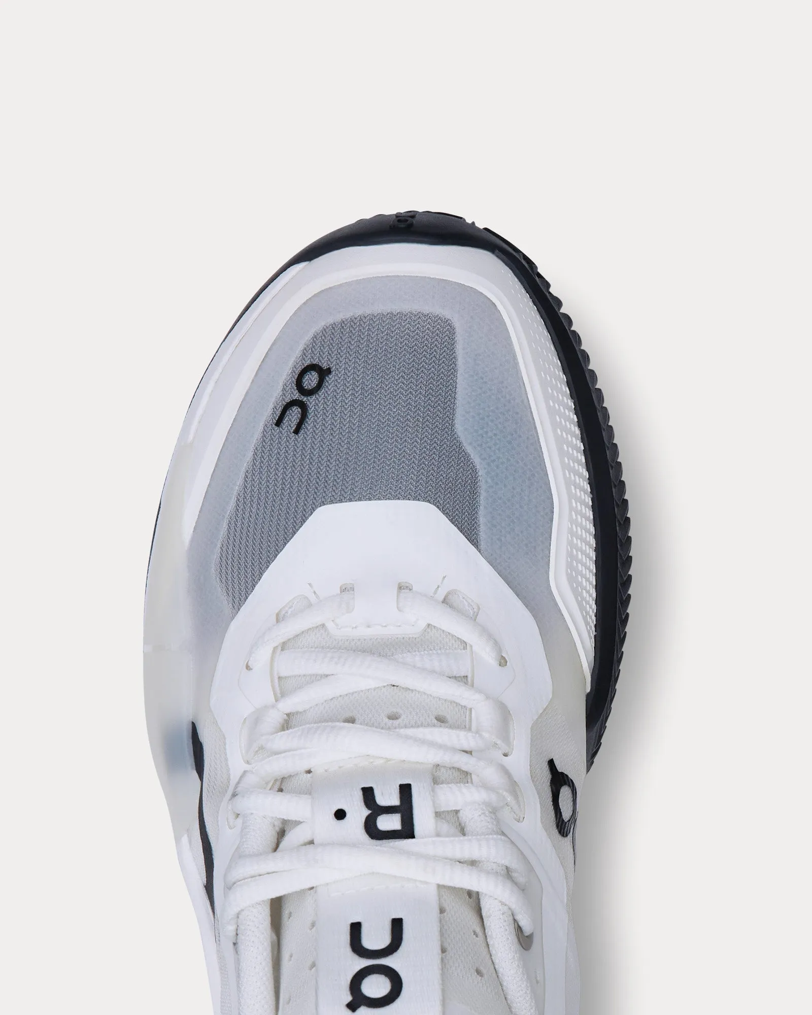 The Roger Pro 2 Clay White / Black Tennis Shoes